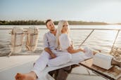 ¡Explore el río Mississippi a bordo de nuestro Vintage Cabin Cruiser!