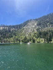 O melhor dia de barco em Lake Tahoe - até 10 pessoas