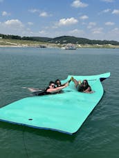 22' 2022 Veranda Pontoon - Lake Travis