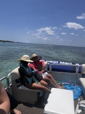 Barco flutuante divertido Avalon de 24 pés em Fort Walton Beach