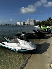 ¡Disfruta con estilo con los nuevos alquileres de motos acuáticas Yamaha Waverunner en Key Biscayne!