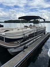 Pontão Suntracker Party Barge de 25 pés no Lago Martin