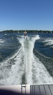 20ft Sea Ray Lake Minnetonka ~Ski/Tube~ Fall Special $125/hour