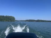 20 ft. Bennington SL Pontoon on Lake Keowee