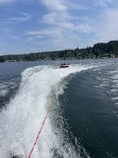 Family-Friendly 24ft Yamaha Jet Boat w/ Great Sound