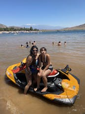 Lake Perris, Jet Ski