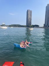 Oásis flutuante Sea Ray de 36 pés em Diversey Harbor para suas celebrações inesquecíveis!