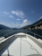 AS 570 Open Deck Boat Rental in Menaggio