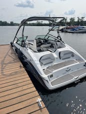 Bateau à réaction Yamaha sur le lac Oneida !