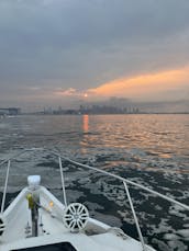 VISITEZ BOSTON SUR UN YACHT.. Dates pour le dîner, location pour une journée à la plage, anniversaire et plus encore !