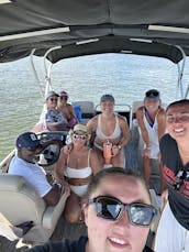 2020 Suncatcher Tritoon Boat Rental on Lake LBJ