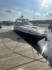 Beautiful & Modern 35 Foot Express Cruiser!!