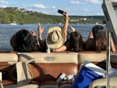 Surf and Chill at the hottests spot on Lake Austin $125 p/hr Captain included