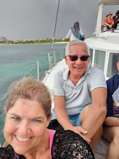 CATAMARÁN DE LUJO DE 44 PIES ⛵️ NAVEGANDO A ISLA MUJERES 🏝️ 