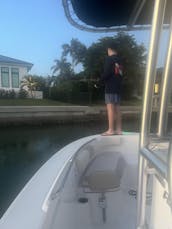 21ft Robalo R200 Center Console, Marco island Delivery to your dock