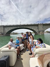 Seats 12, Affordable Lake Day!!