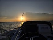 Naviguez avec style : pour un plaisir aquatique ultime ! | Bateau Tahoe Deck de 21 pieds