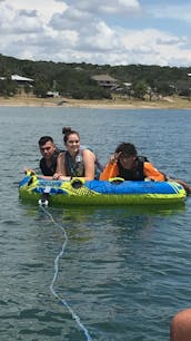 Louez un bateau de surf et de wakeboard Tige RZX de 23 pieds sur le lac Travis, Austin, Texas