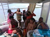 Especial de despedida de solteira - barco deslizante de dois andares 