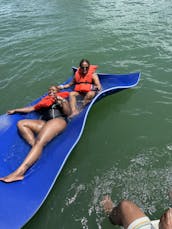 Rinker Fiesta 37ft - When booking 4 hours, you get one free!