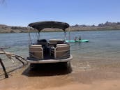 Spring SEASON DEALS- Awesome 2018 Sun Tracker 20DLX Party Barge in lake Havasu-