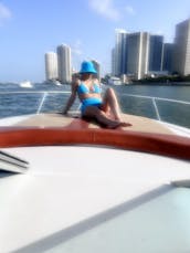 Rinker Fiesta 37ft - When booking 4 hours, you get one free!