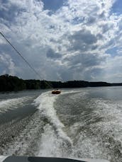 ALL INCLUSIVE Avalon Pontoon PADDLE BOARD - TUBE - FUEL - CAPTAIN - FUN BOAT