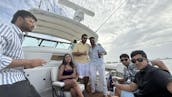 33' Luxury Tiara Yacht - Captain & Fuel Included - Discount for Weekday Cruises