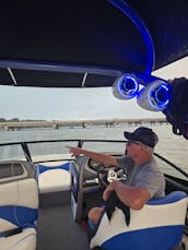 Malibu wakesetter 23’.   Gas included and captain wakeboards surf board jackets.
