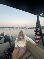 2019 Crest Luxury Tritoon w/ Captain and Fuel