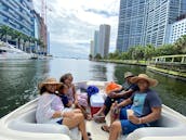 Enjoy 5 IDENTICAL 26' Sea Ray Sundeck in Miami! (HUGE WEEKDAY DISCOUNTS)