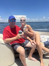 Bren’s Lake Norman Charters - 25ft Tahoe Pontoon
