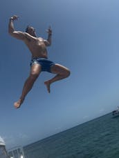47' Azimut Motor Yacht in Playa del Carmen - Afternoon Charter
