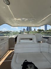 Luxe 40 pieds Yacht à moteur Sea Ray Sundancer à Chicago, Illinois