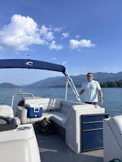 Melhor oferta em um barco flutuante no vale