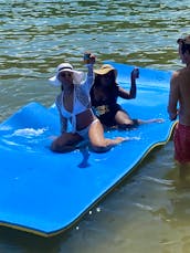 Lake Austin - Luxury Pontoon Charter