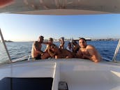 33ft Party Cruiser in San Diego Bay (Up to 12 guests)