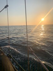 Aventura à vela no porto de Newport