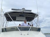 Charter the 42ft Hattras Motor Yacht in Oranjestad, Aruba