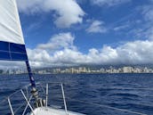 Beneteau de 42 pieds, situé dans le bassin de Kewalo, à 3 km de Waikiki.