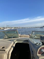 Luxury 29' Sea Ray Sundeck 290 para alugar em Newport Beach, Califórnia