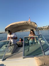 Luxury 29' Sea Ray Sundeck 290 para alugar em Newport Beach, Califórnia