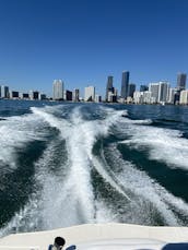 Barco de esqui Monterey M5 de 26 pés para cruzeiro de barco e esportes aquáticos