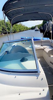 26ft Sea Ray Sundeck with Captain ONLY! FUEL INCLUDED ! Dogs welcome!