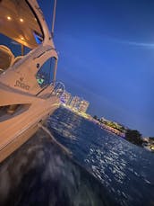 52' Sea Ray Sundancer Motor Yacht in Miami Beach, Florida