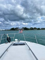 42' Sea Ray Sundancer Motor Yacht Rental in North Miami Beach, Florida