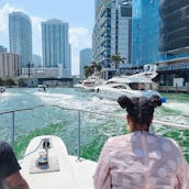 Location de yacht à moteur Sea Ray de 41 pieds à Miami, en Floride 