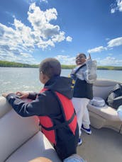 Cruise and Play on Lake Norman in a Sylvan Pontoon!!