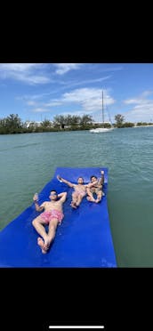 Un yacht Sea Ray Sundancer de 45 pieds à Miami Beach !