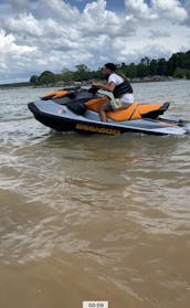 Diversão no Sun Jet Skis Lake Wylie! 2024 Sea Doo com alto-falantes Bluetooth!